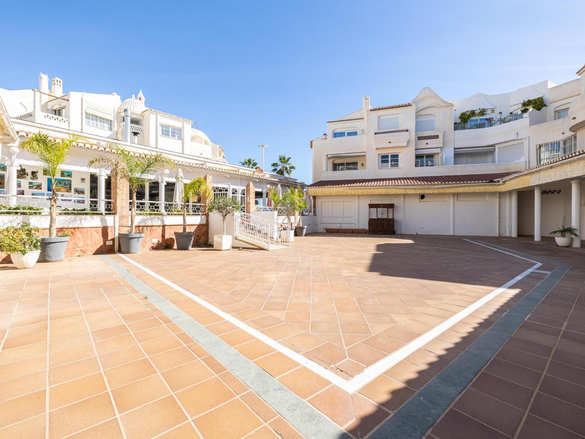 Apartment Dentro De Puerto Marina & Junto Playa & Patio *