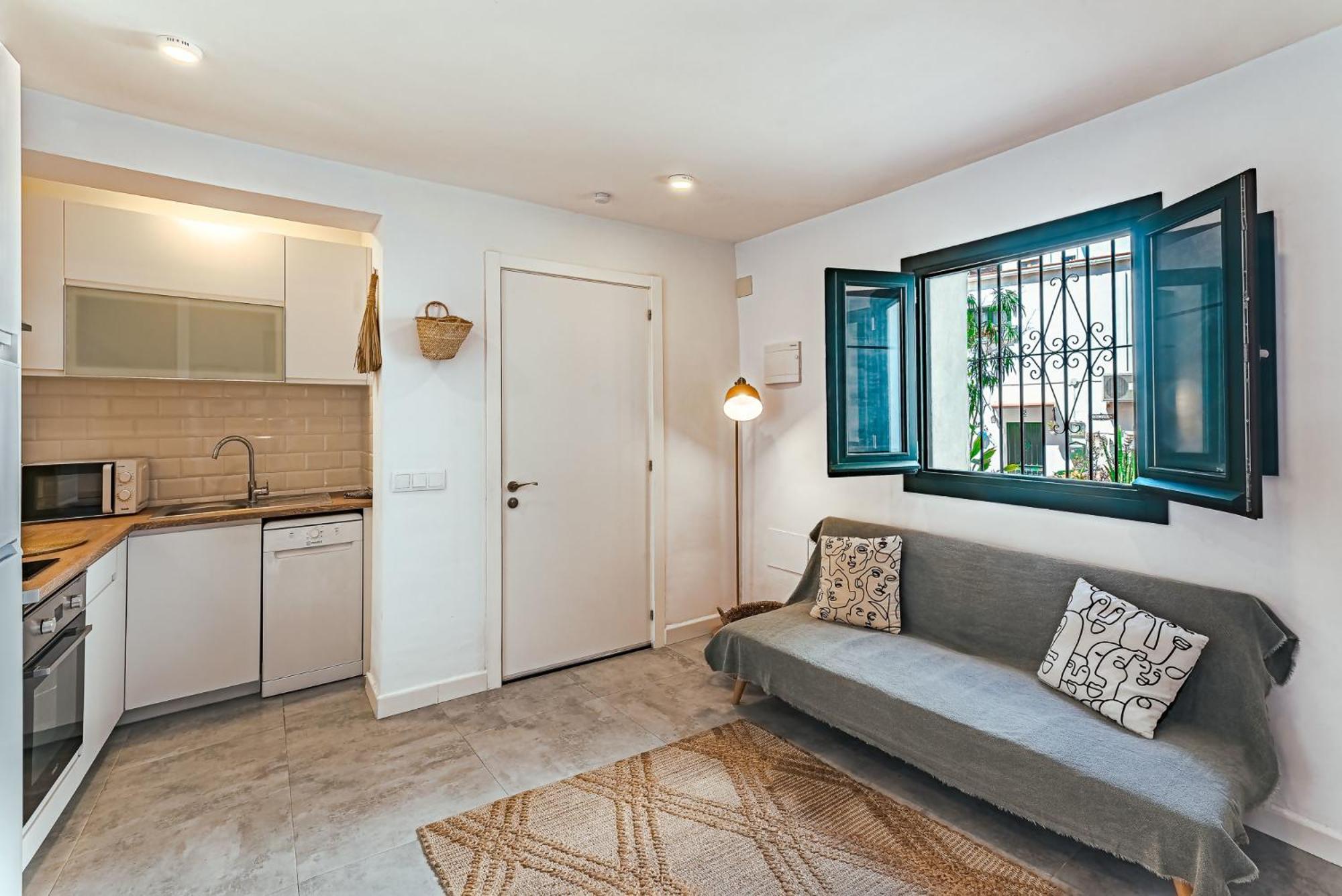 Lovely House In Peaceful Courtyard * Benalmadena