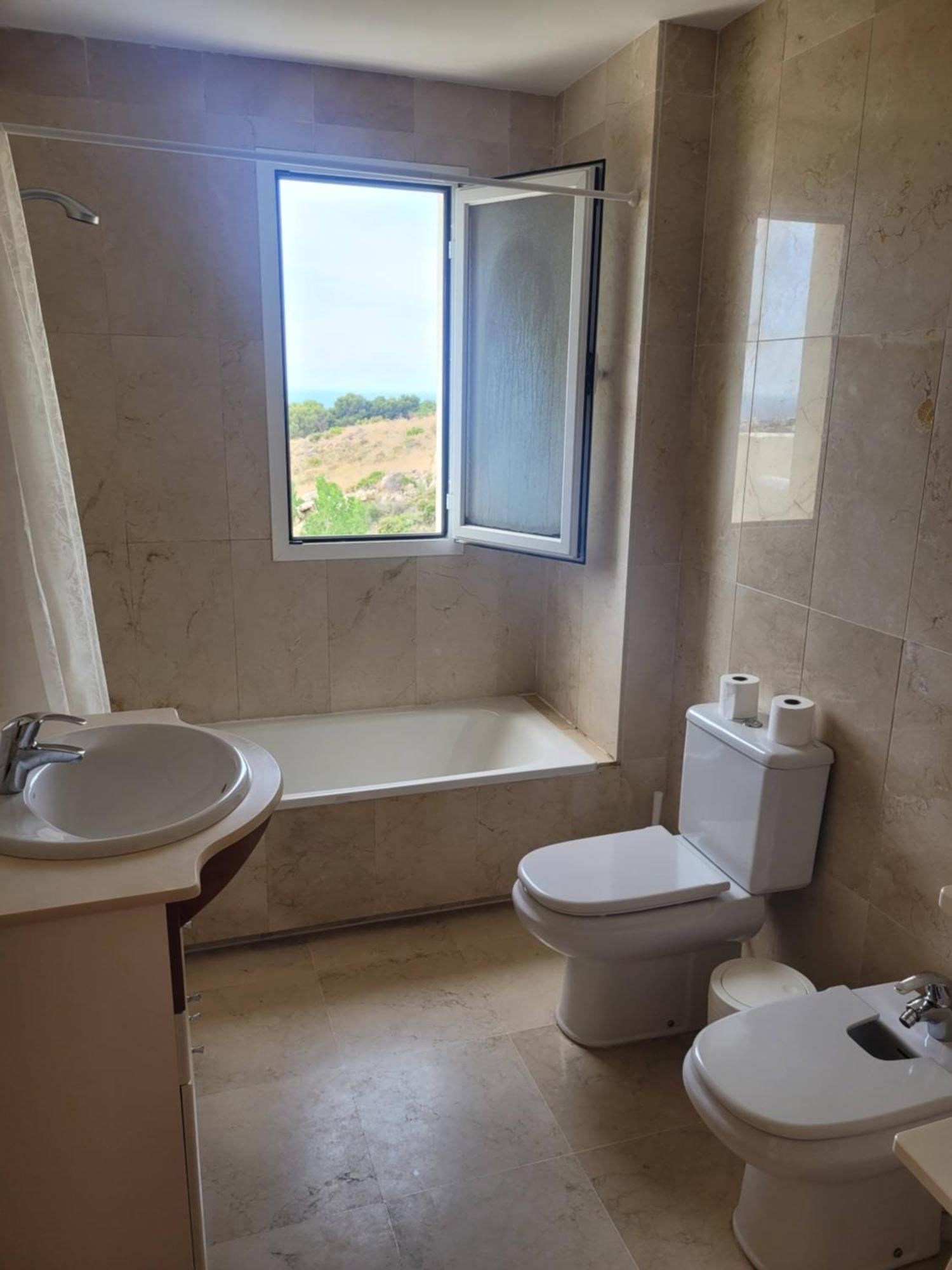 Apartment Seaview, 2 Bedroom By Casa Del Sol Hr Benalmadena