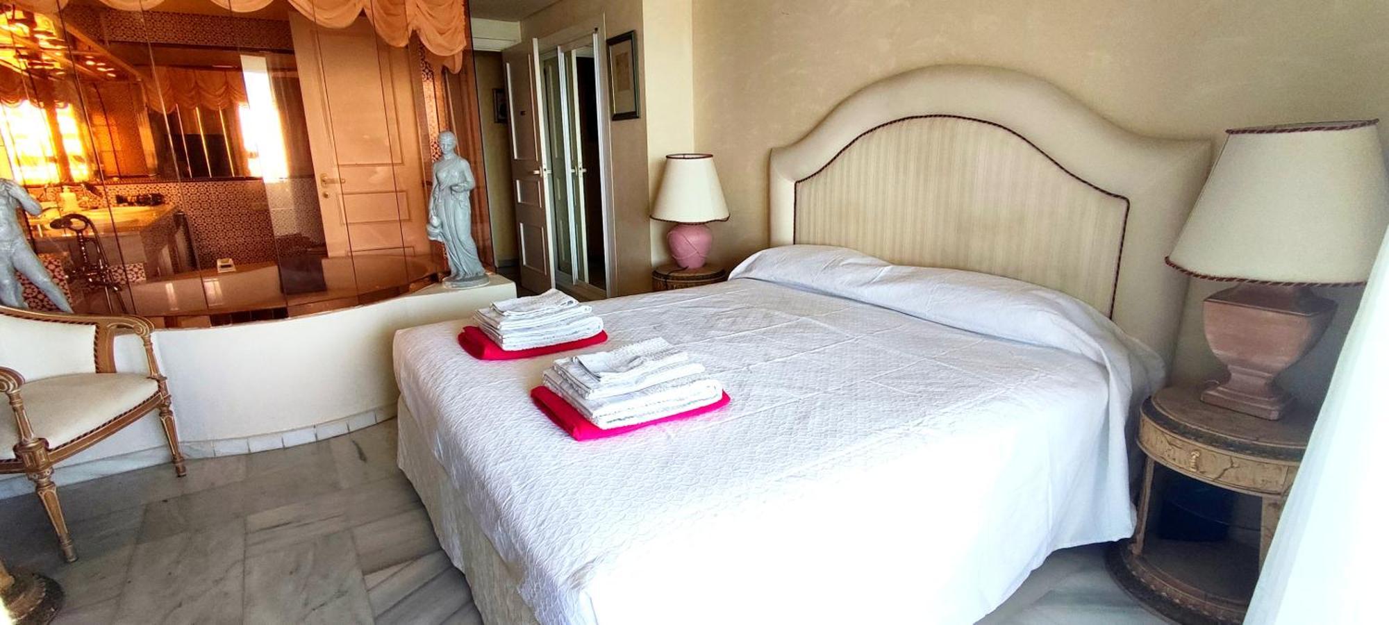 Holiday Puerto Marina - Costa Del Sol Real Estate