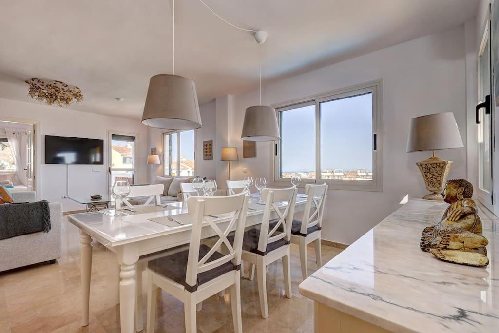Apartment Spacious Penthouse With Spectacular Sea Views! Benalmádena