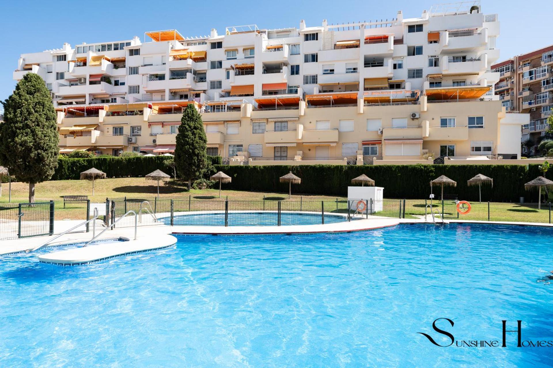 Apartment Fancy 2br Retreat Pool Parking, Wonderful Views