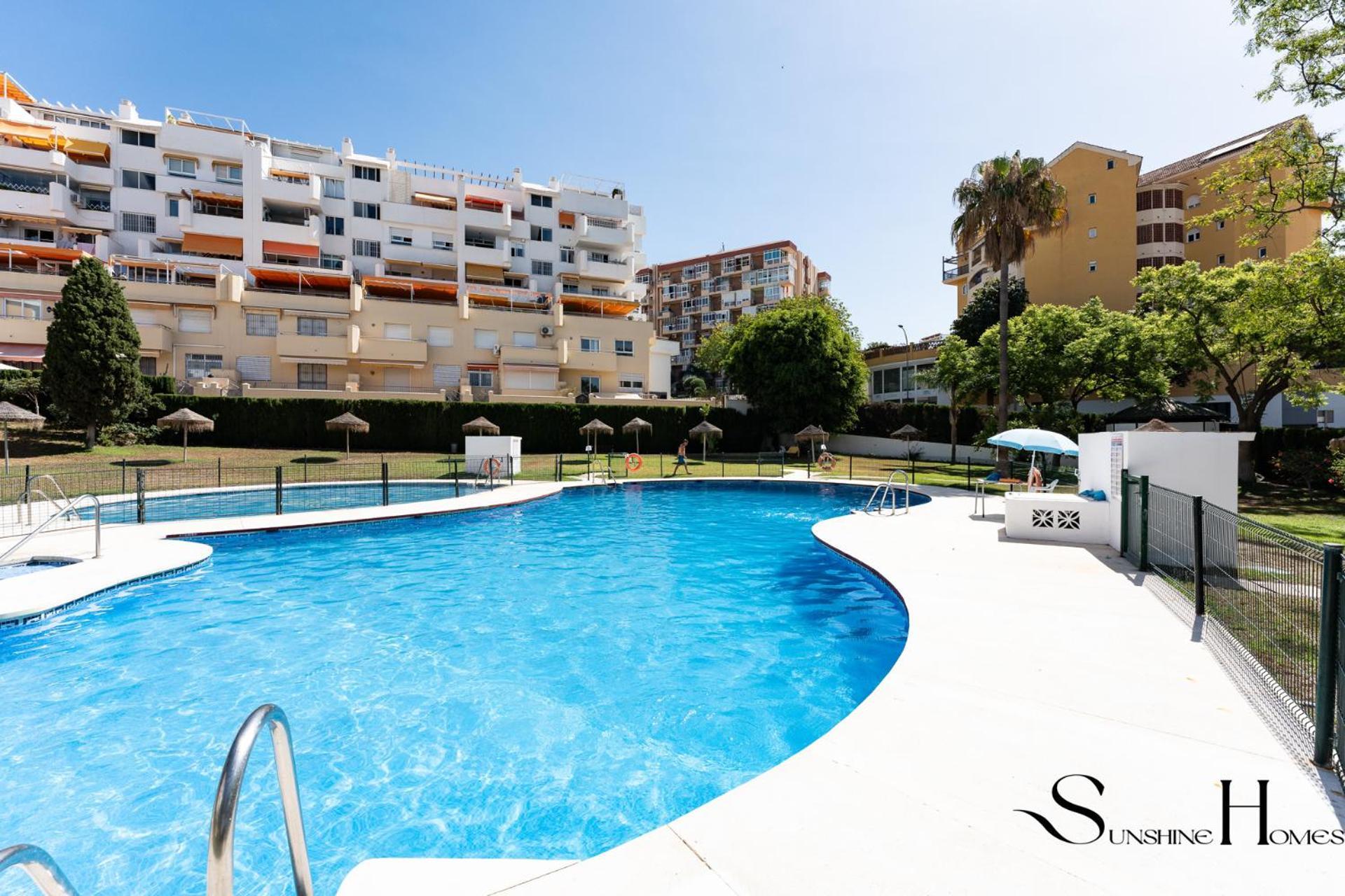 Fancy 2br Retreat Pool Parking, Wonderful Views * Benalmadena