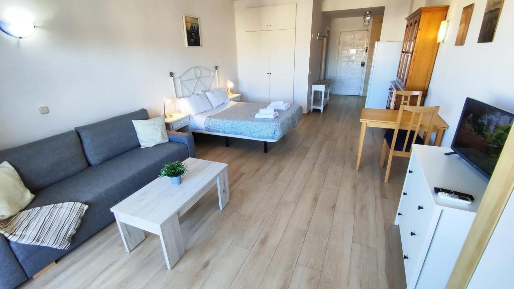 Apartment Benal Ii, Estudio Con Parque Acuatico Y Vistas Al Mar.