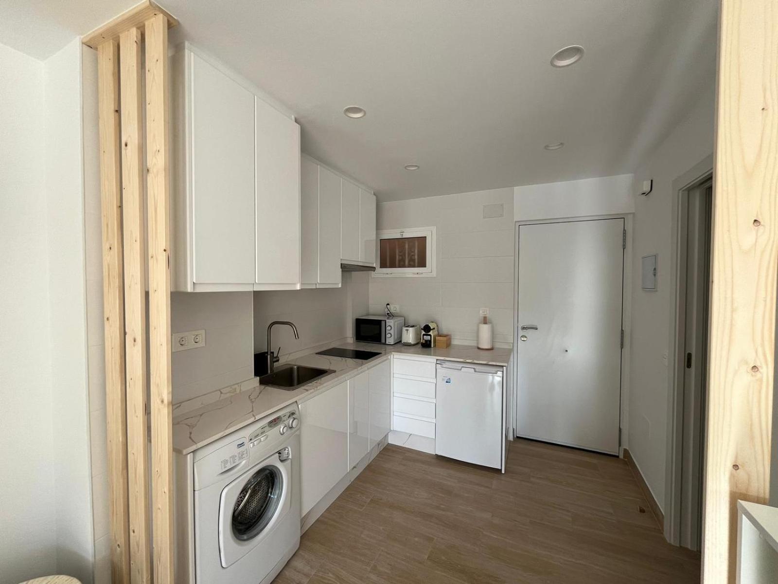 Coral Bay Apartment *