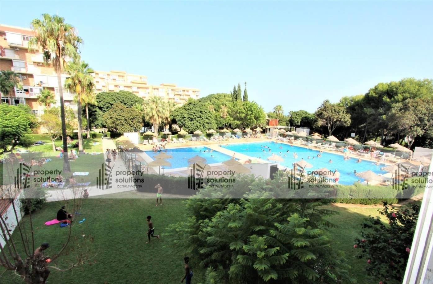 1017 Iris - Vista Al Mar - Cerca De Tren, Restaurantes Y Tiendas - Playa A 10 Minutos Caminando Apartment *