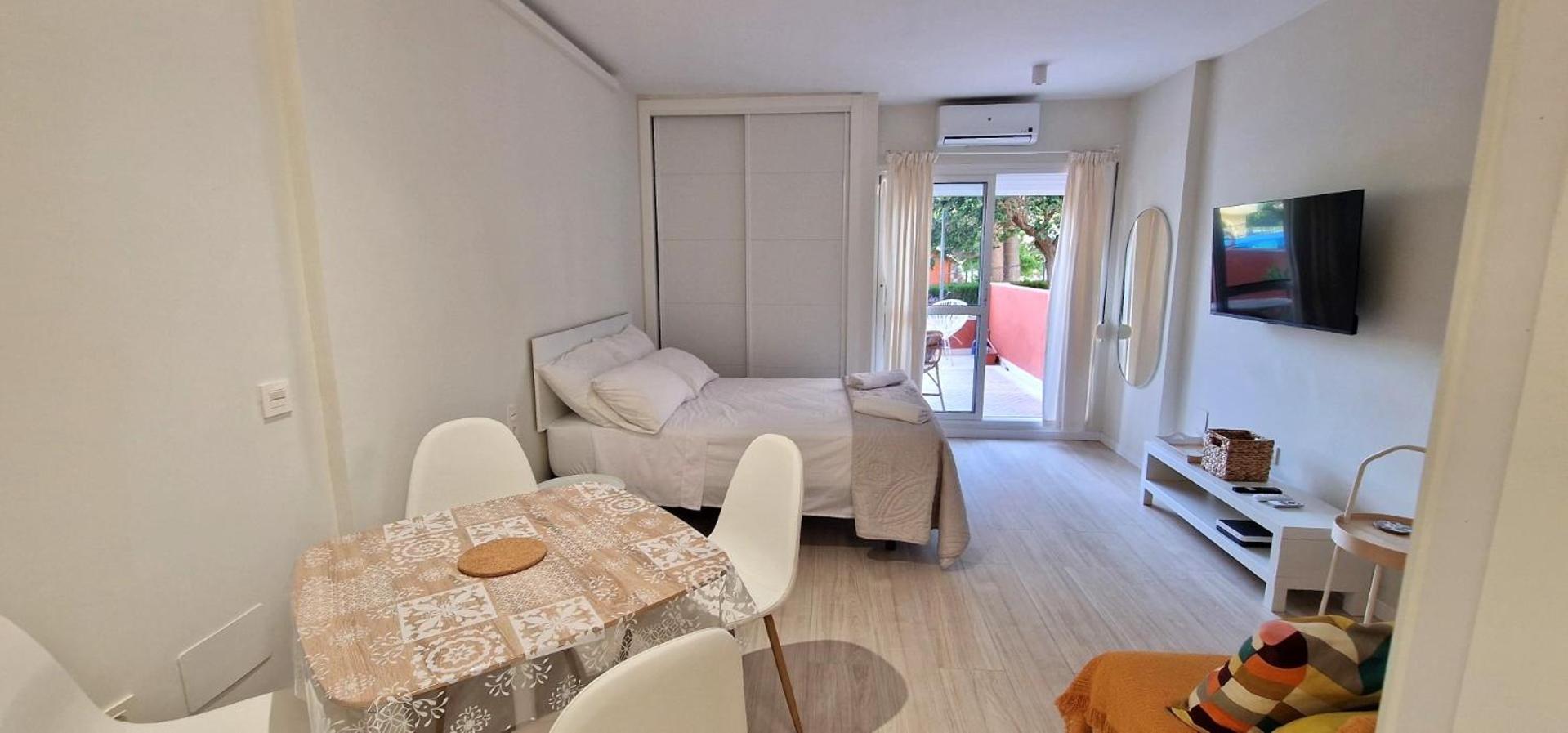 With Large Sunny Terrace Apartment Benalmadena