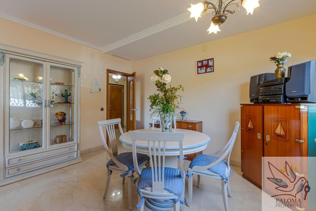 Apartment 2 Bdr With Heated Pool & Jacuzzi Benalmadena