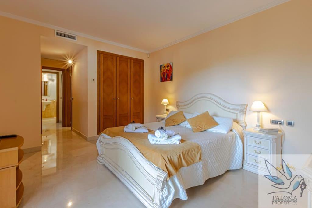 Apartment 2 Bdr With Heated Pool & Jacuzzi Benalmadena