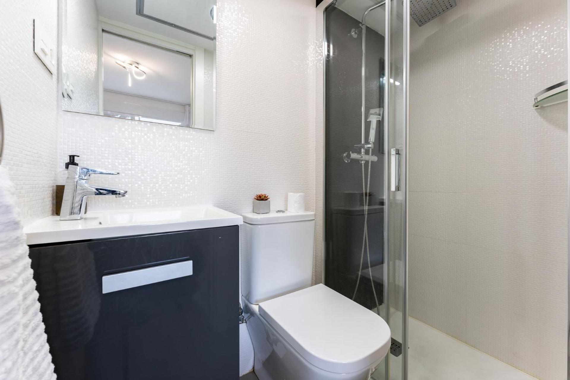 Bonanza Deluxe - Easy Walk To Beach, Marina And Shops