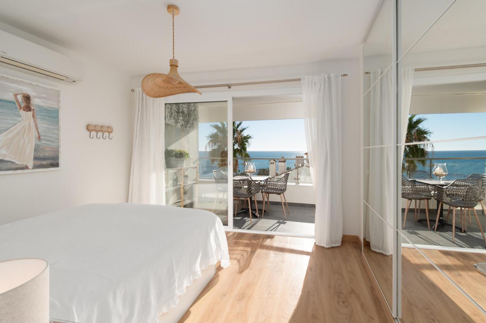 Luxury Ocean View Apartment *