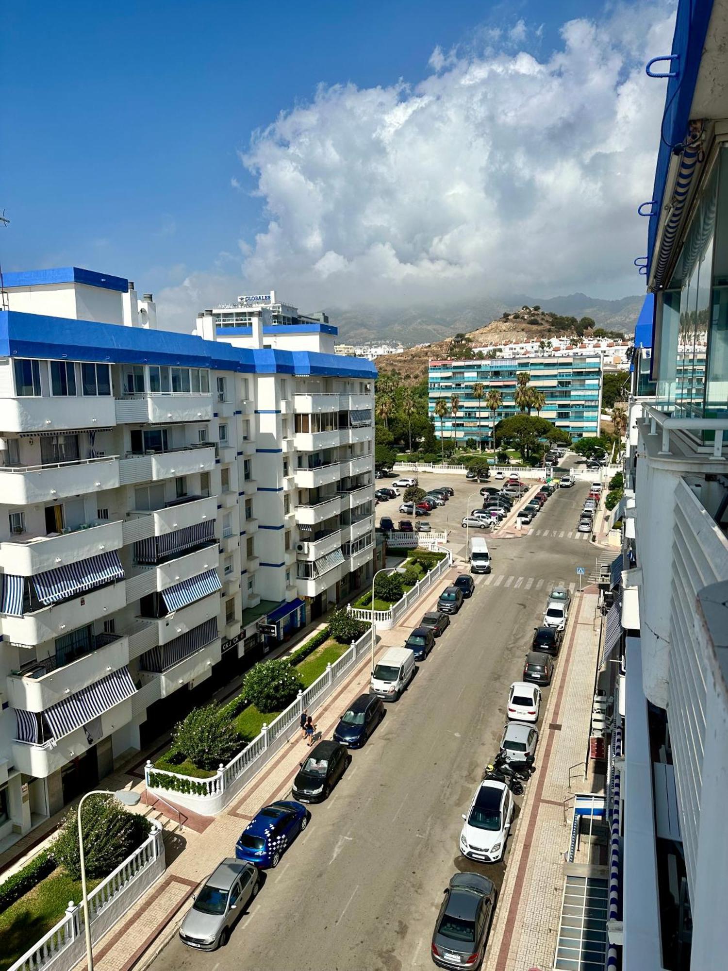First Line Sea Views With Pool And Free Parking Benalmádena