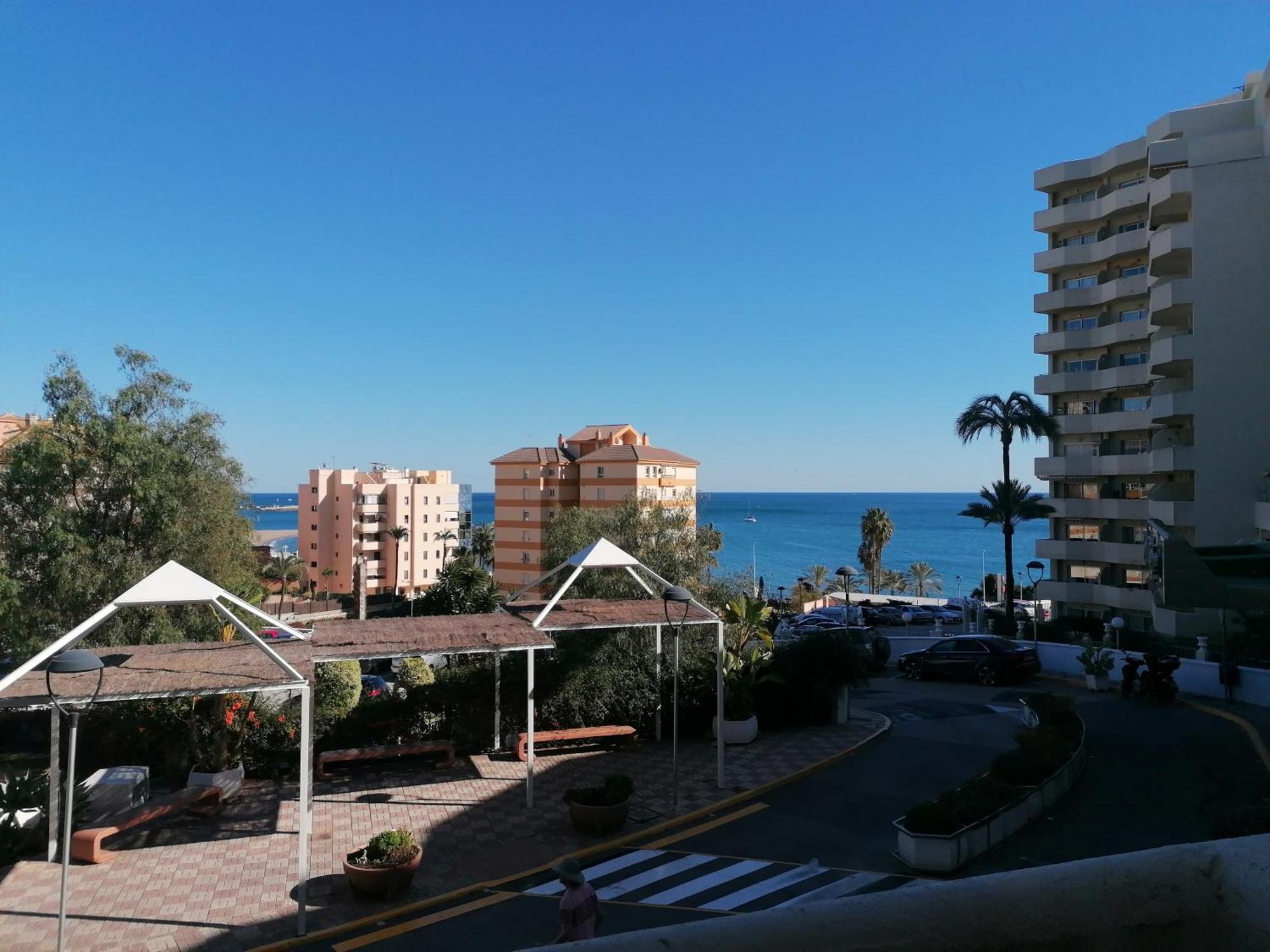 Estudio Terraza Vista Mar Parking Gratuito Piscinas