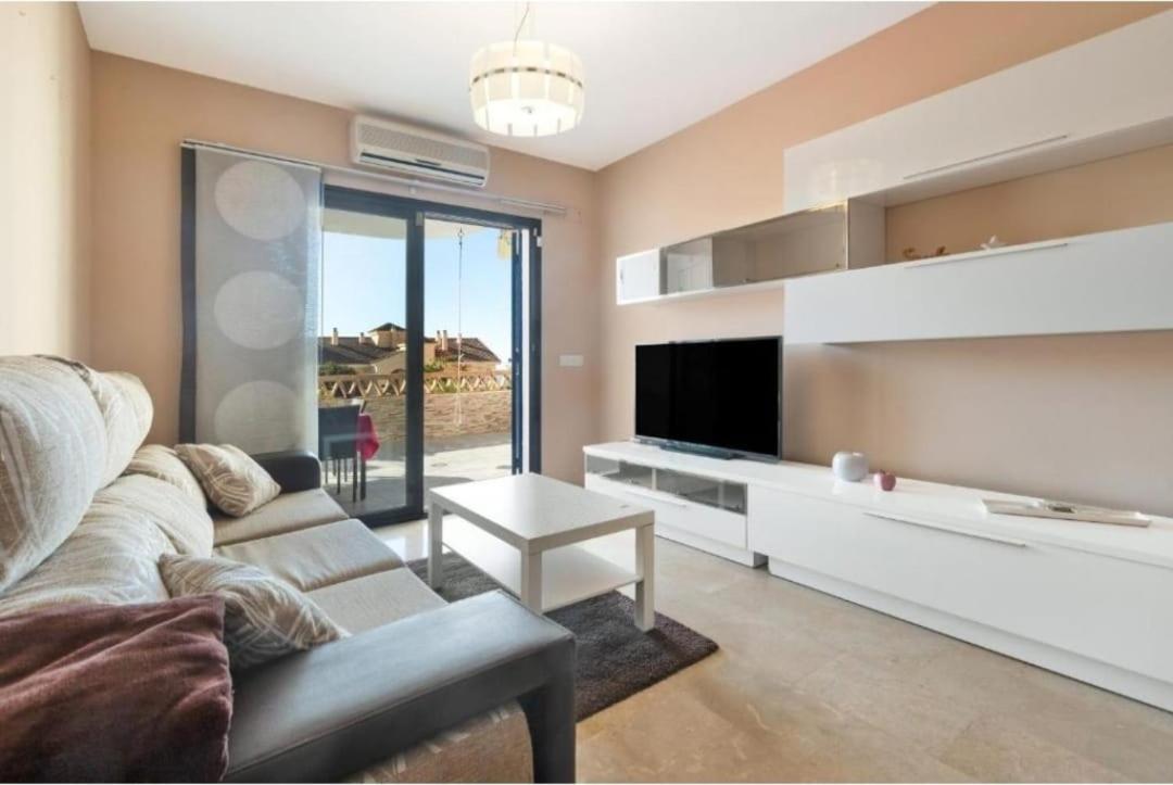 Mimosas Apartment *