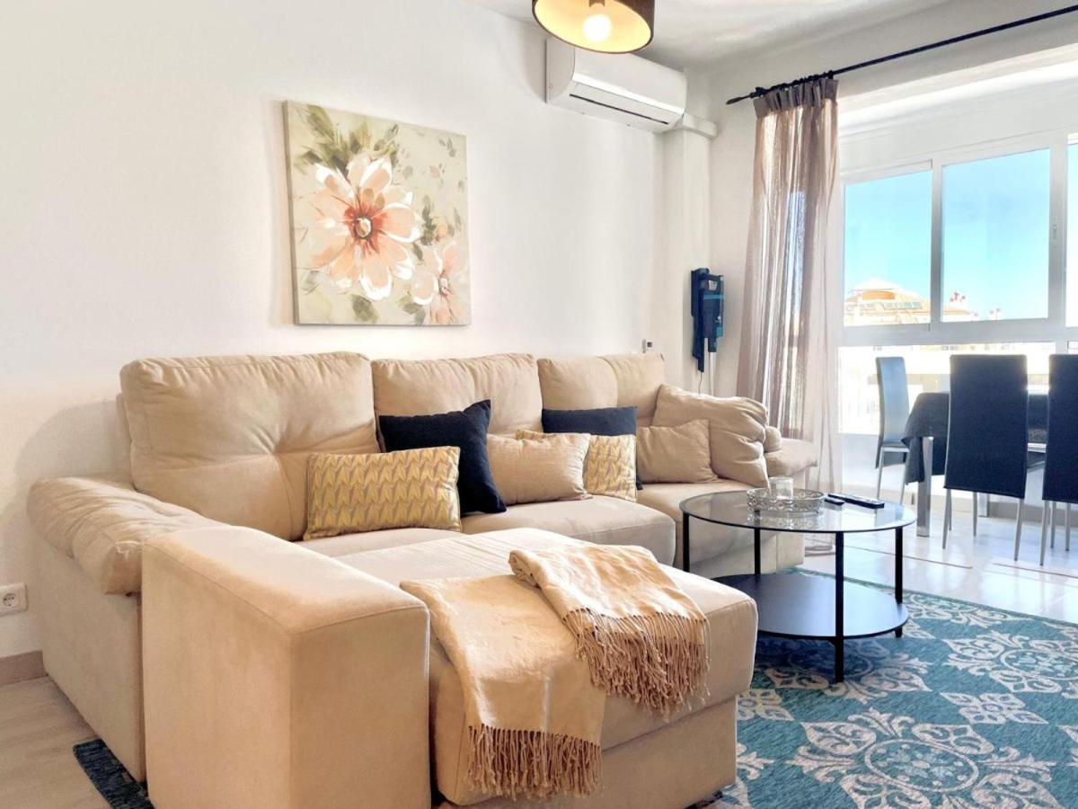 In Avenida Alay, 2 * Benalmadena