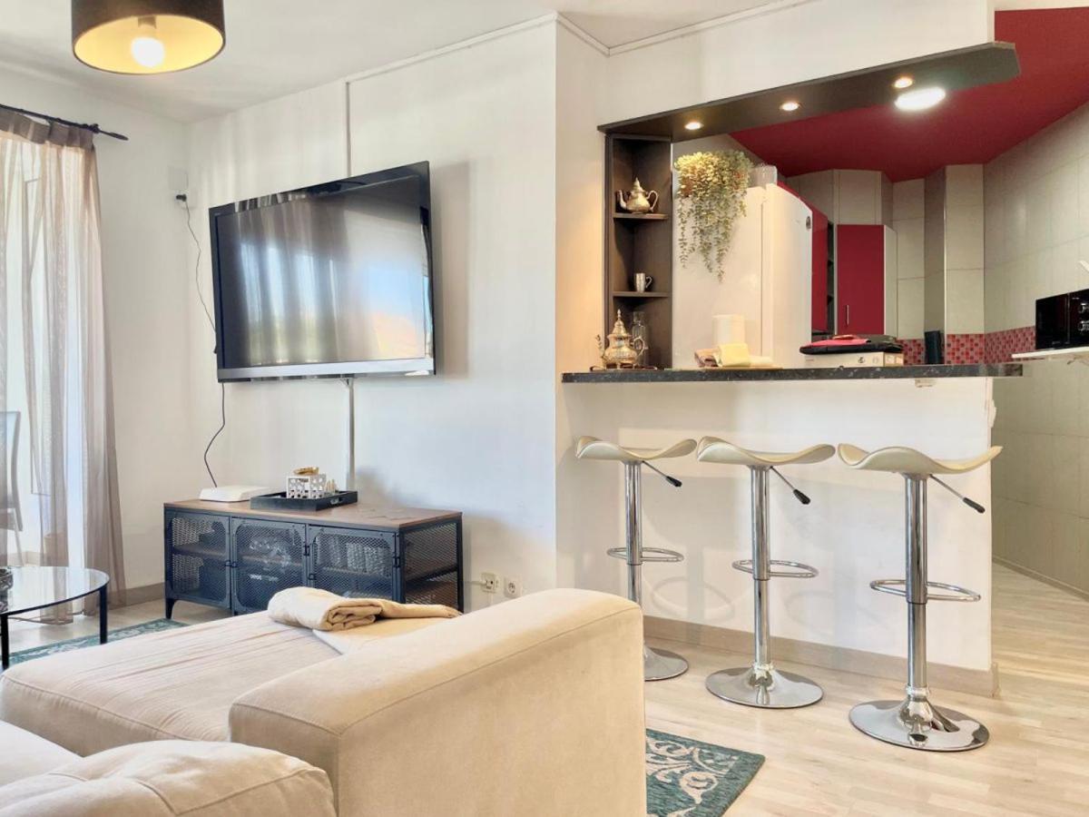 Apartment In Avenida Alay, 2 *