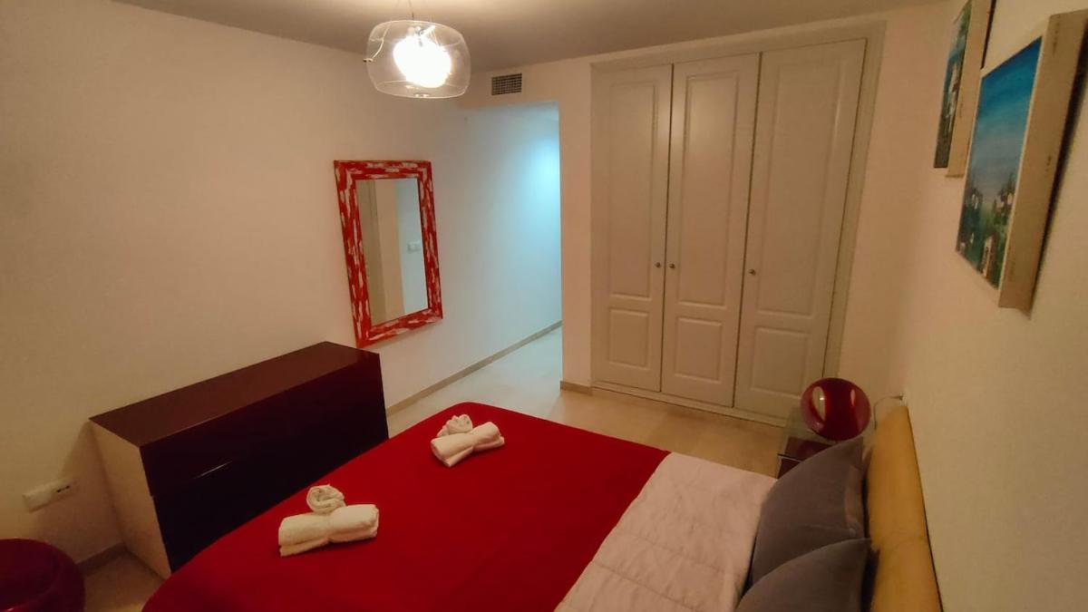 Spacious With A Great View Appartement Benalmádena