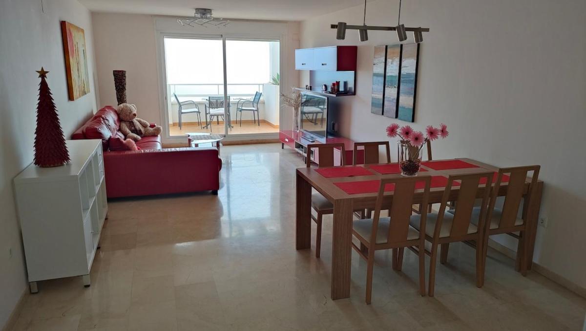 Appartement Spacious With A Great View