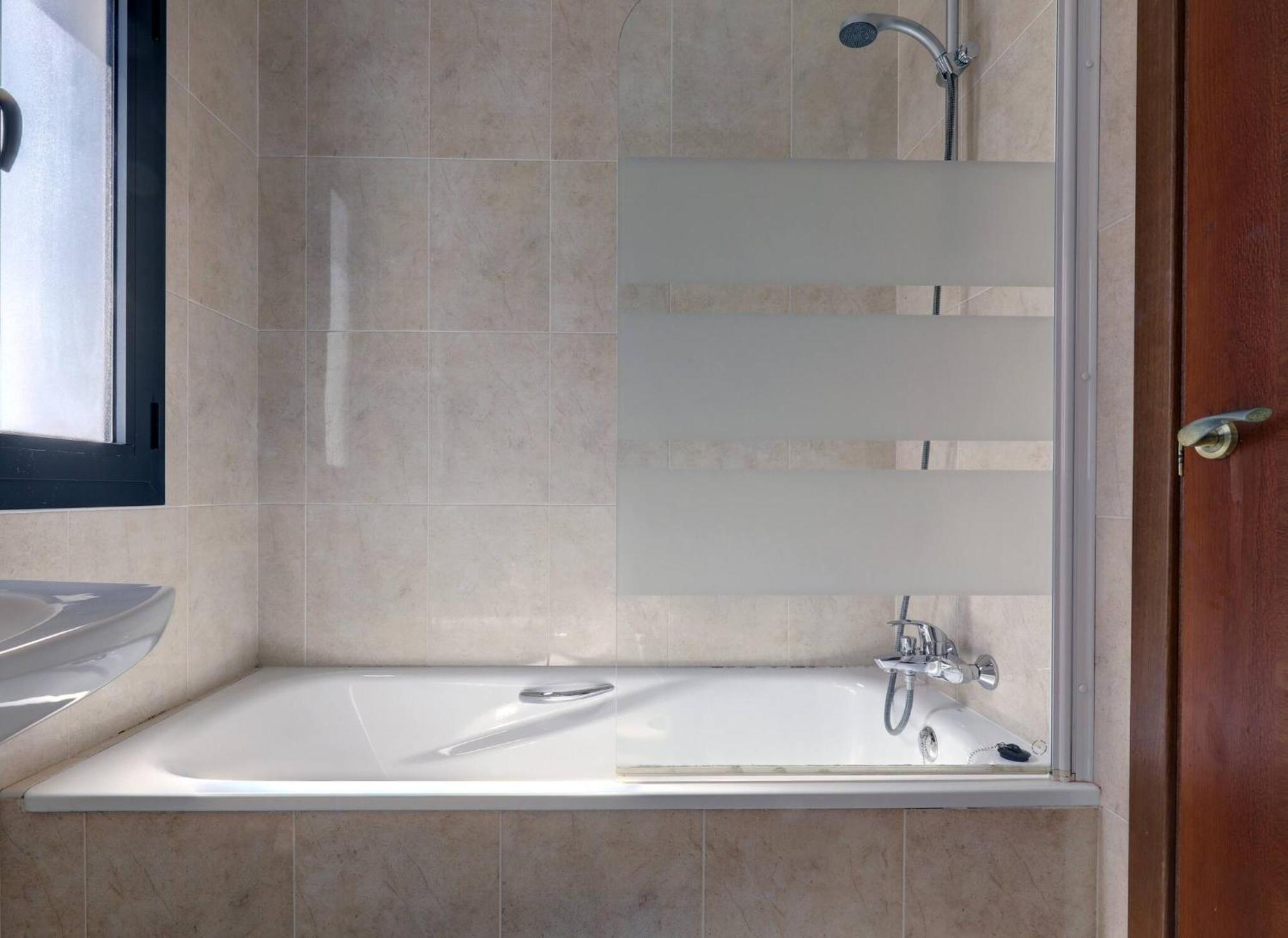 011 Bright And Spacious With Private Pool Benalmadena