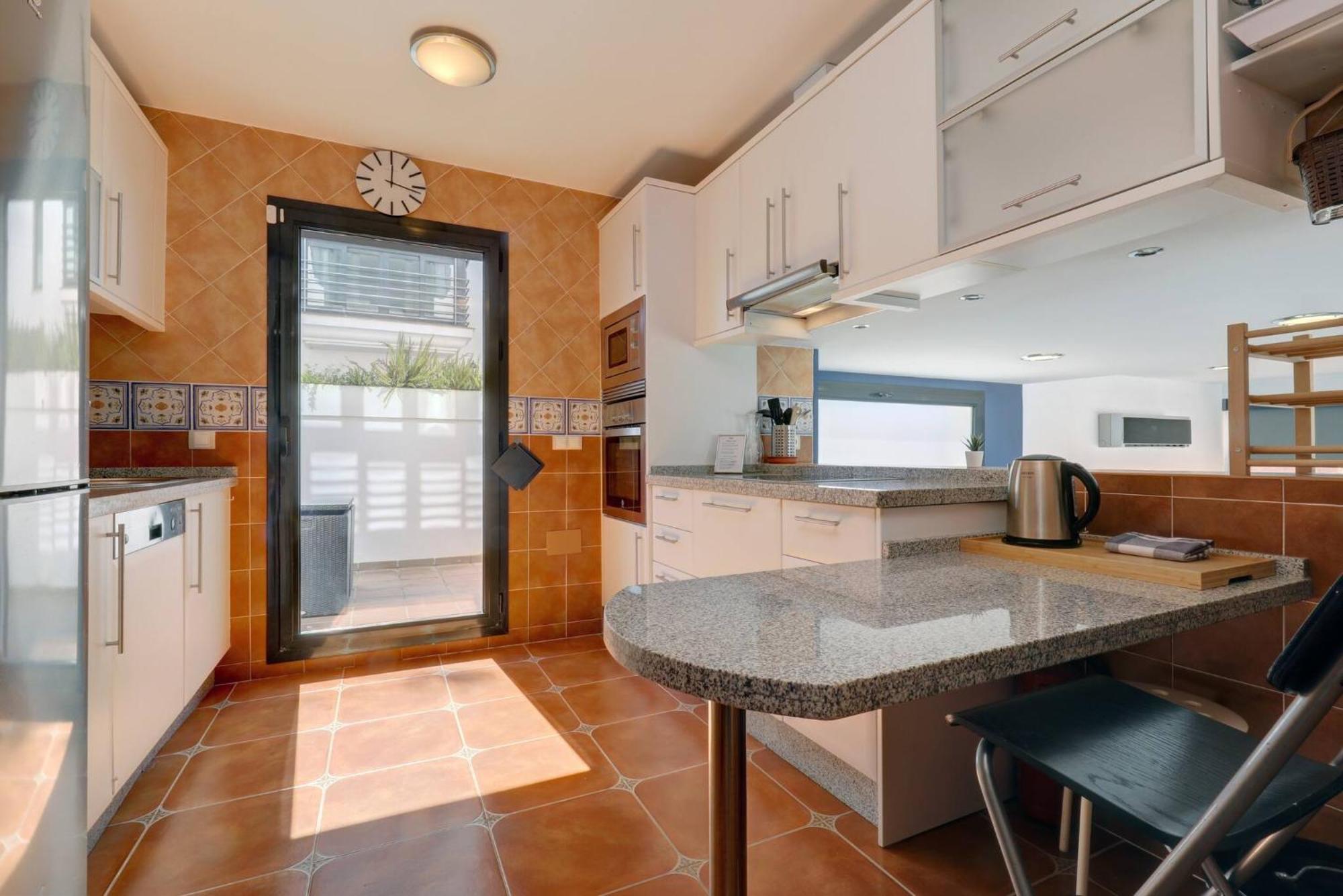 011 Bright And Spacious With Private Pool Villa