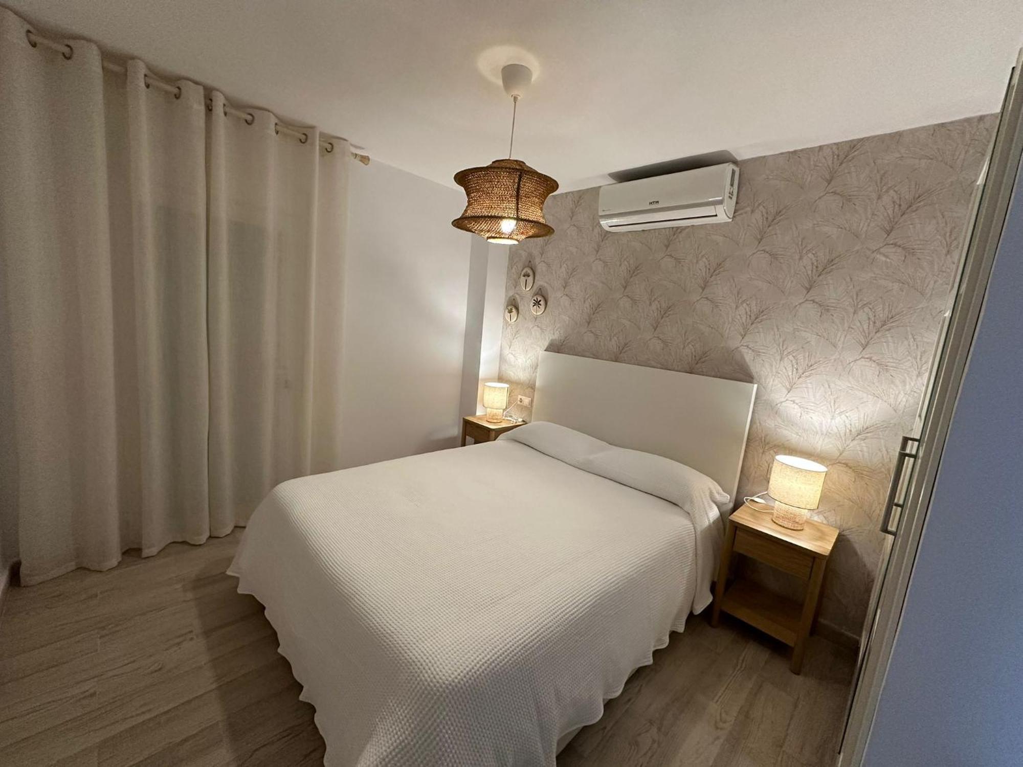 Beachside With Parking * Benalmadena