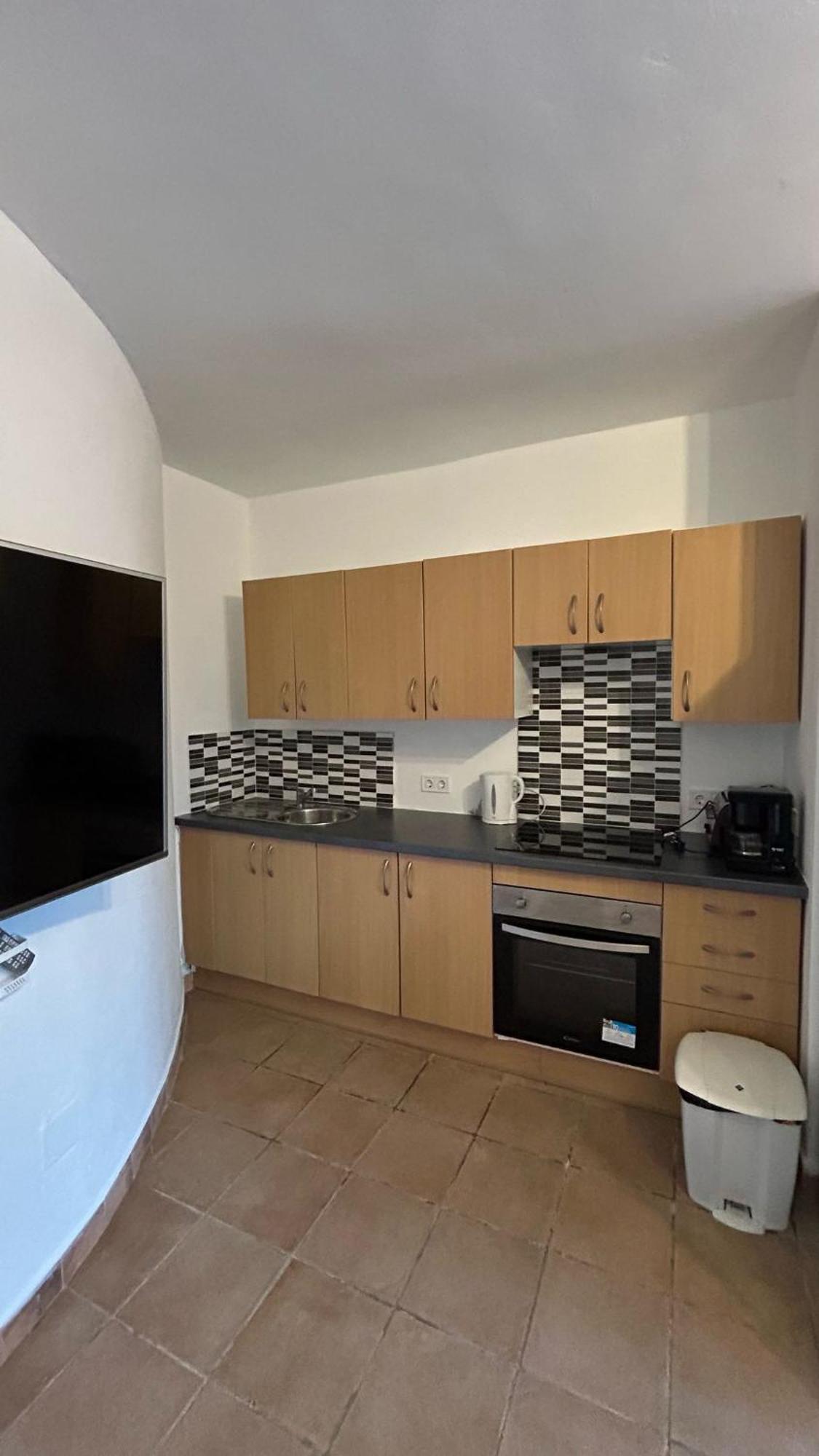 Villa Dream With Heated Swimming Pool, Jacuzzi, Waterfall, Heating Is Extra *
