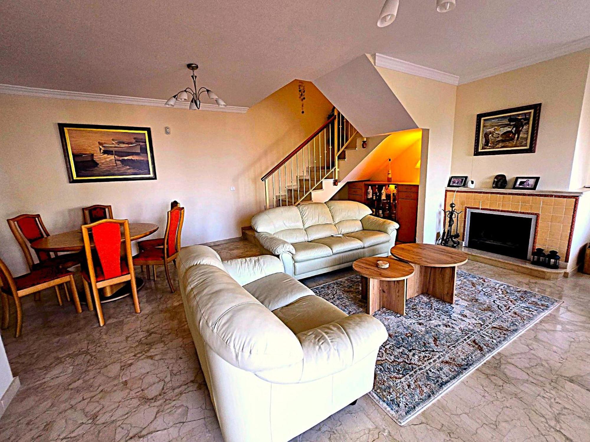 Luxury With Panoramic Views *
