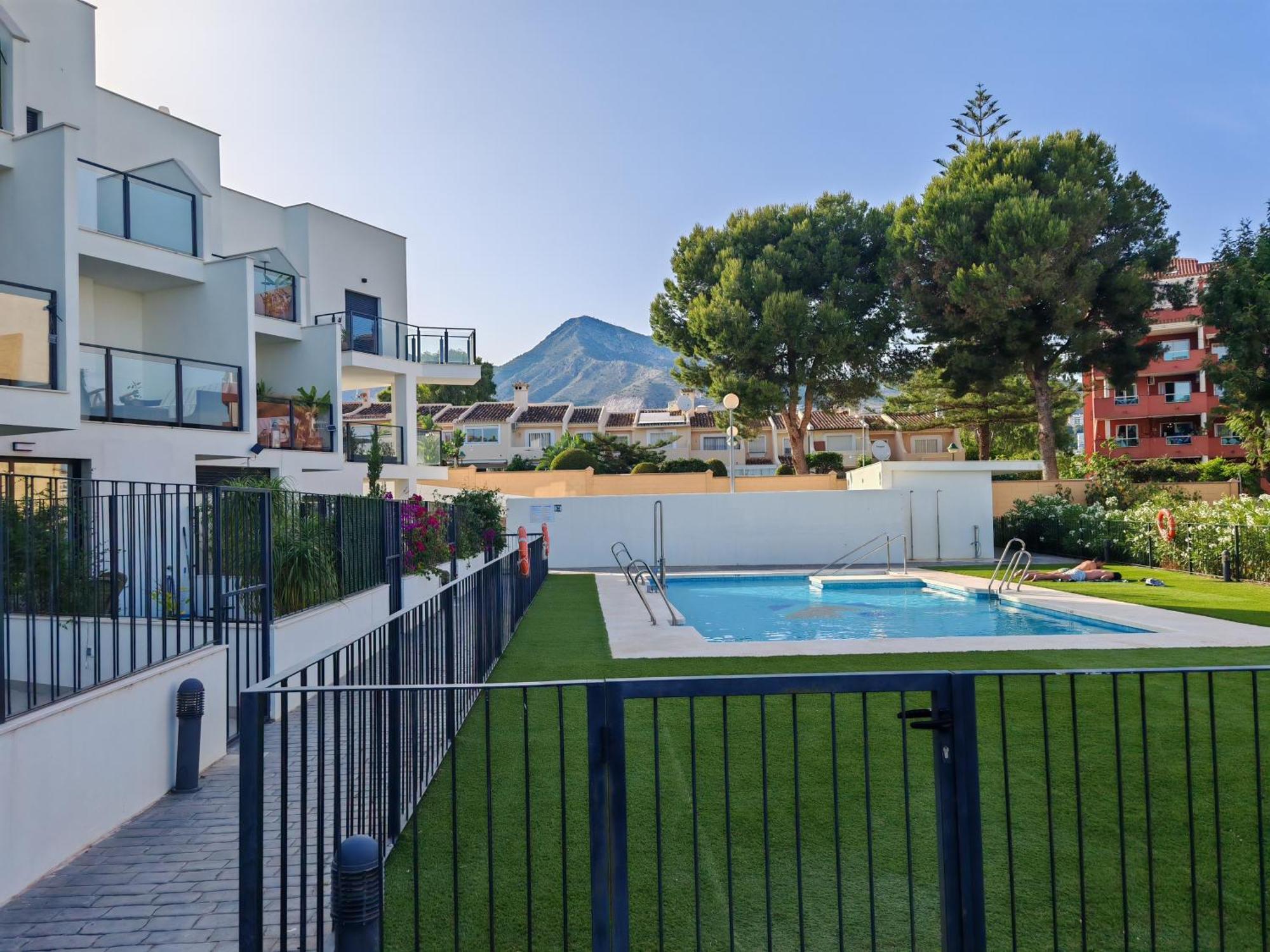 Casa Y Paz Cortijo De Mena Entorrequebrada * Benalmadena