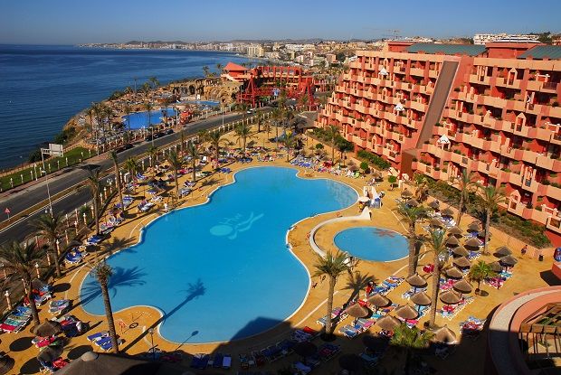 Hotel World Village 4*
