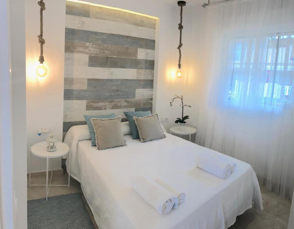 Atico-duplex 1ª Linea De Playa Con Jacuzzi. 6 Pax Apartment Benalmádena