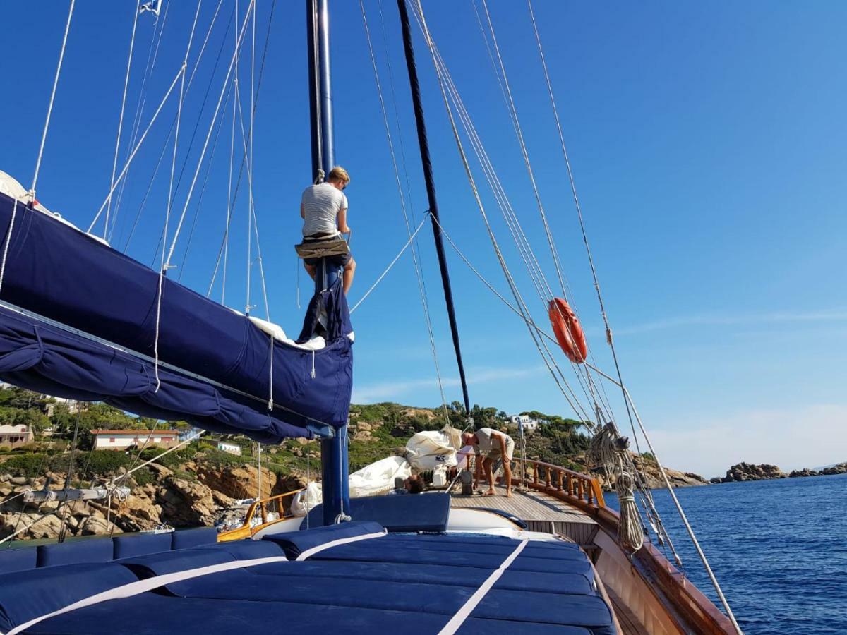 Boat The Umoja Experience * Benalmadena
