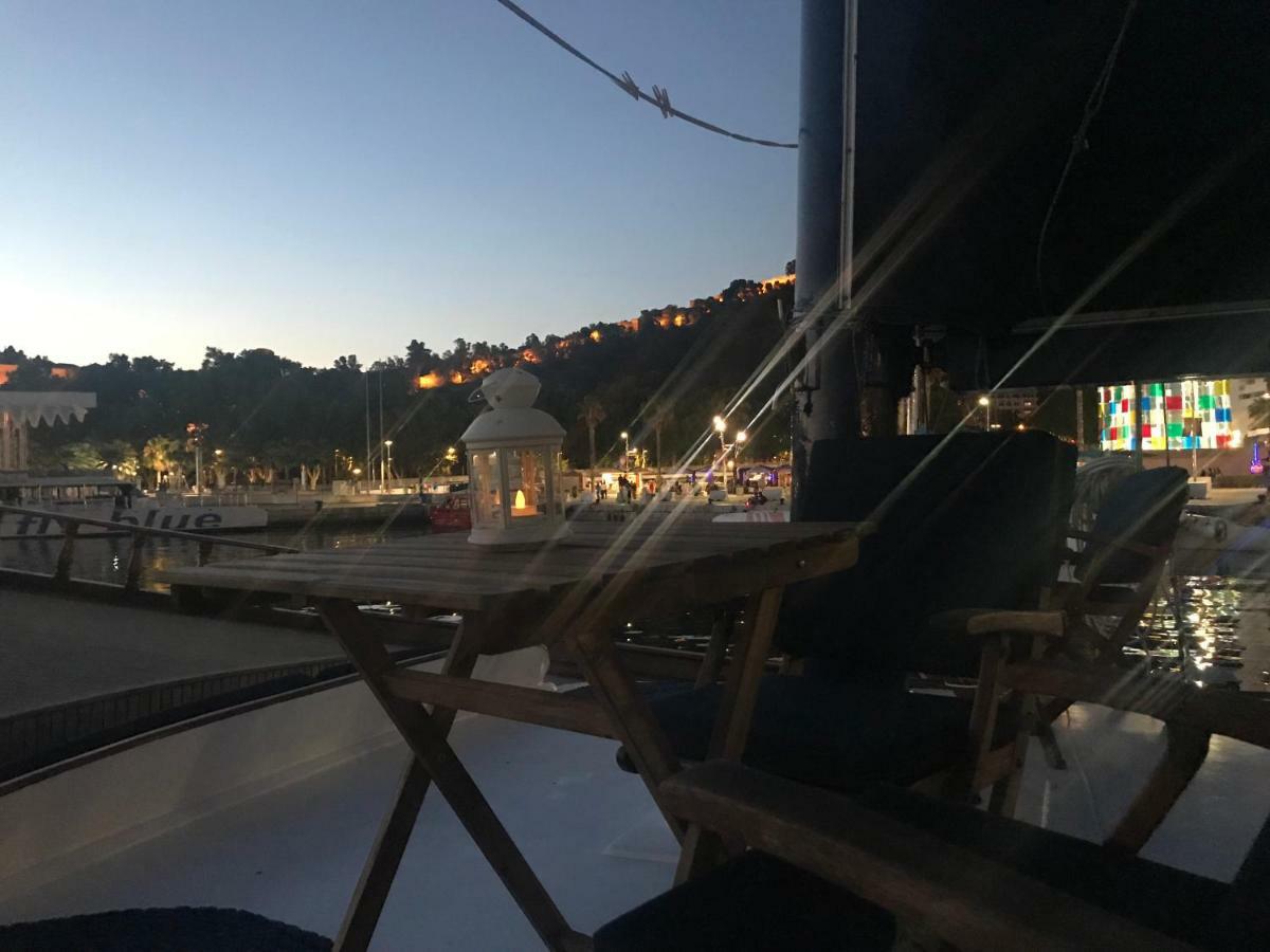 Boat The Umoja Experience Botel Benalmadena