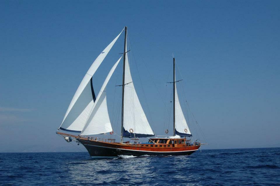 Boat The Umoja Experience Botel *