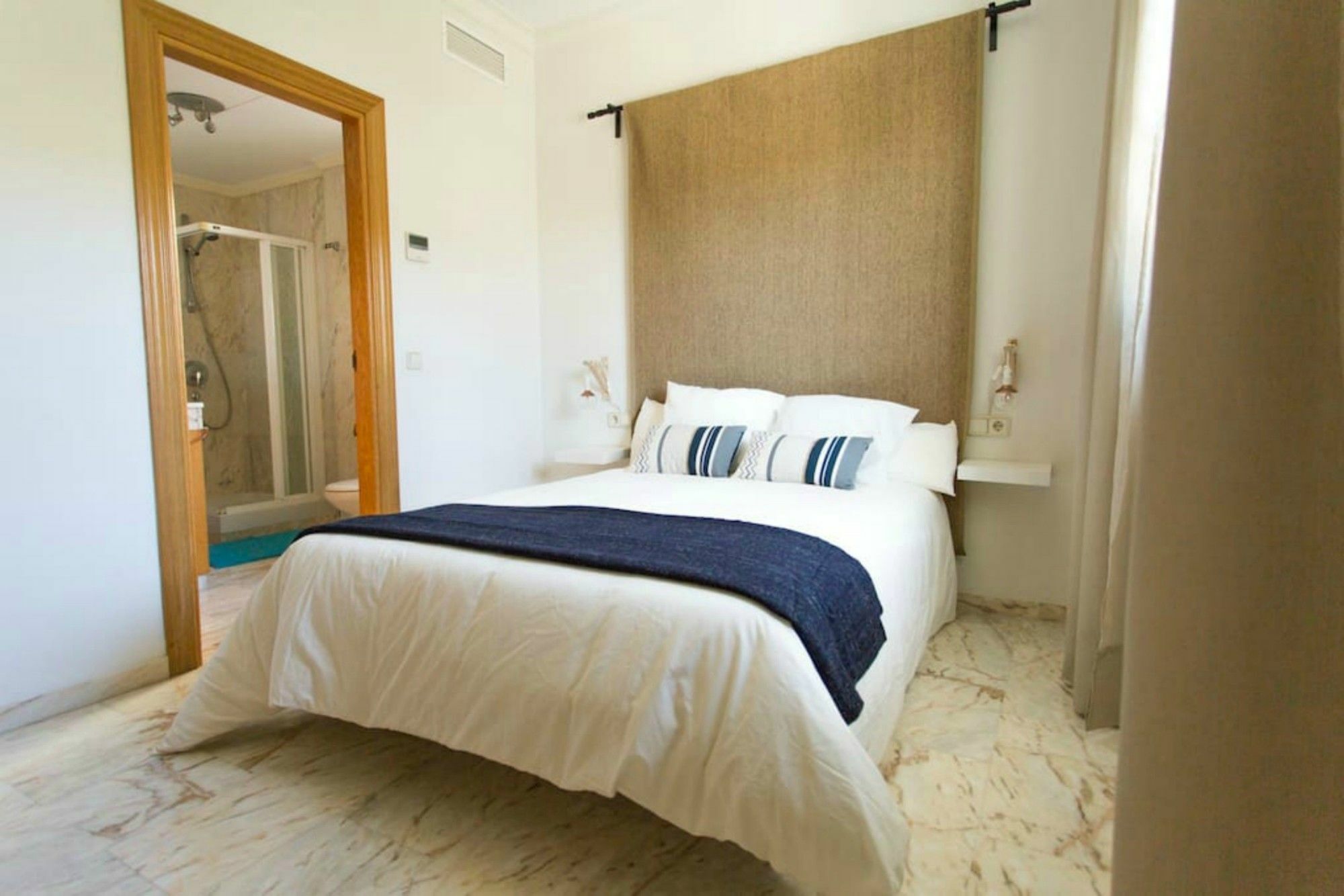 Luxury Puerto Marina Villa *
