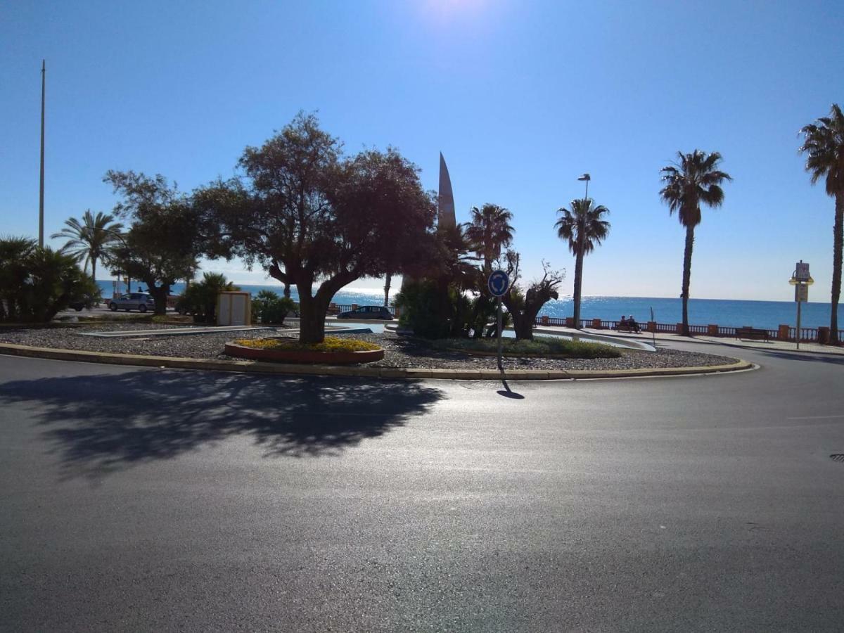 16 Benal Acogedor Y En 1ª Linea * Benalmadena