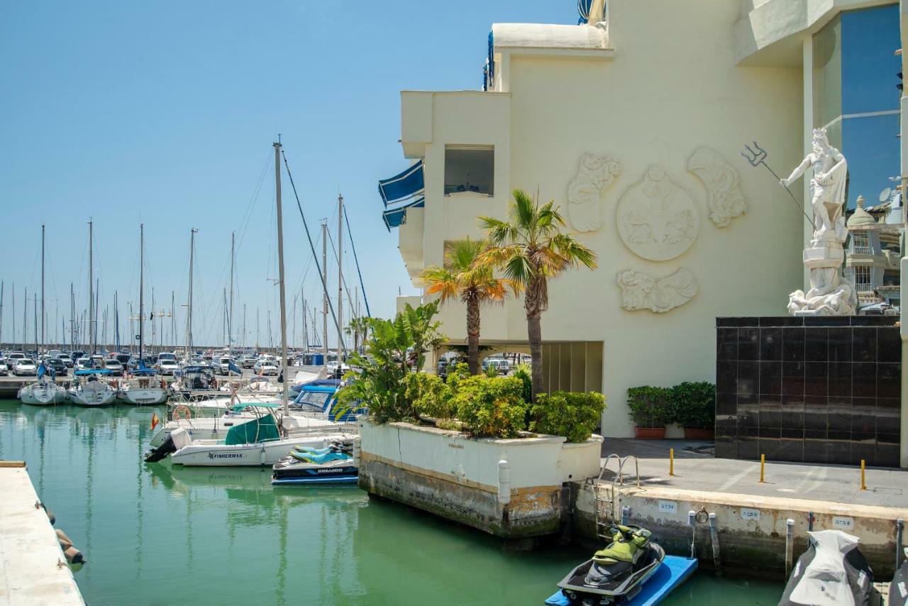 Happy Puerto Marina Benalmádena