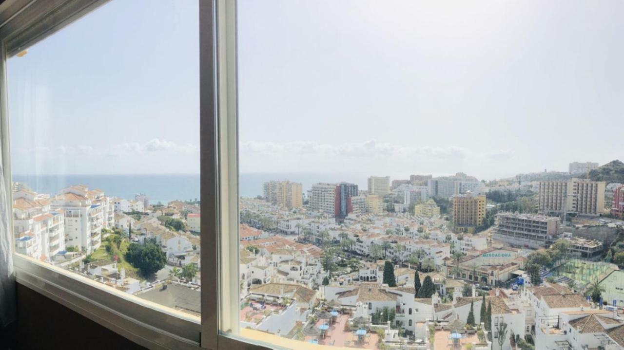 Atico De Lujo Vistas Al Mar Benalmádena