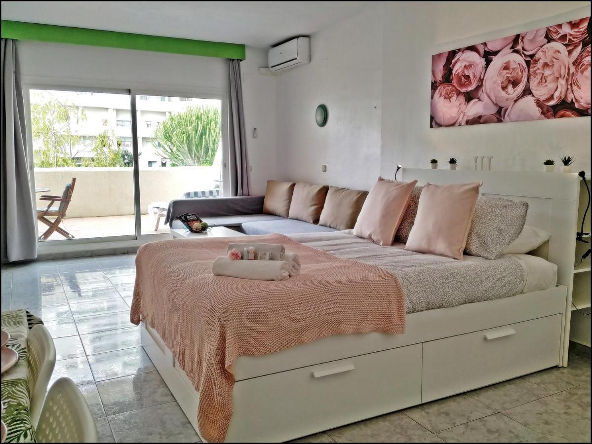 Studio Benalbeach Apartment *